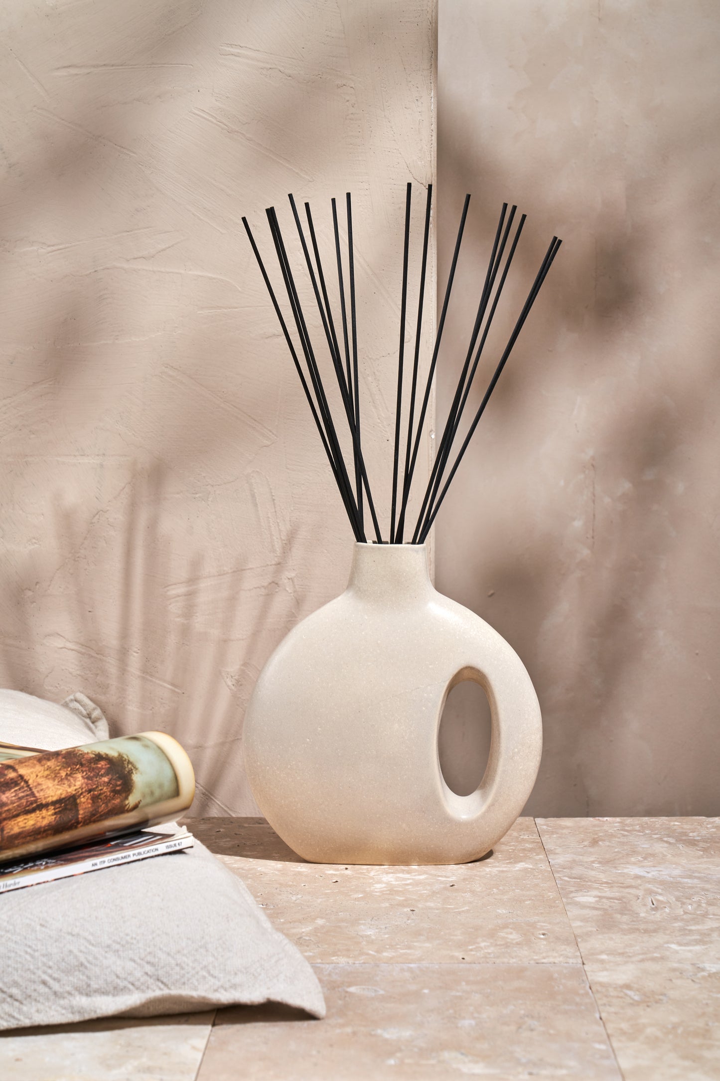 Luna Ring Vase with Refill