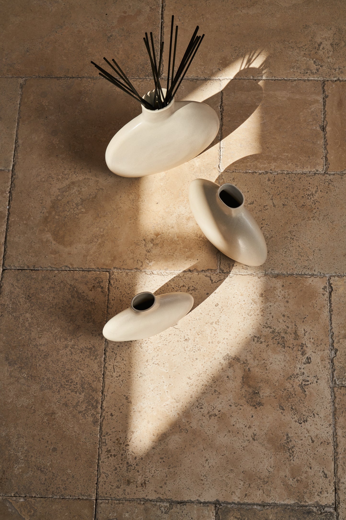 Essence Vase with Refill